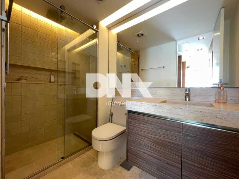 8b9faa30-181a-43bd-a6f1-0bccea - 18