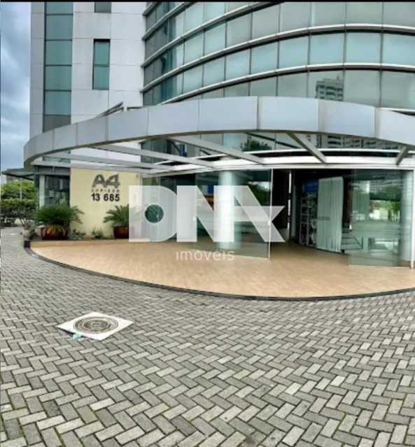 Sala Luxo Frontal BRT e via Publica Out Door favorável - JOSL00070