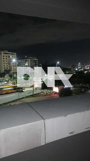 Sala Luxo Frontal BRT e via Publica Out Door favorável - JOSL00070