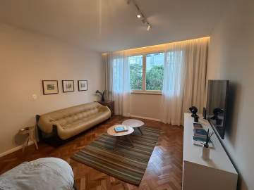 8e9f1125-e78b-4046-be0a-24a070 - 1