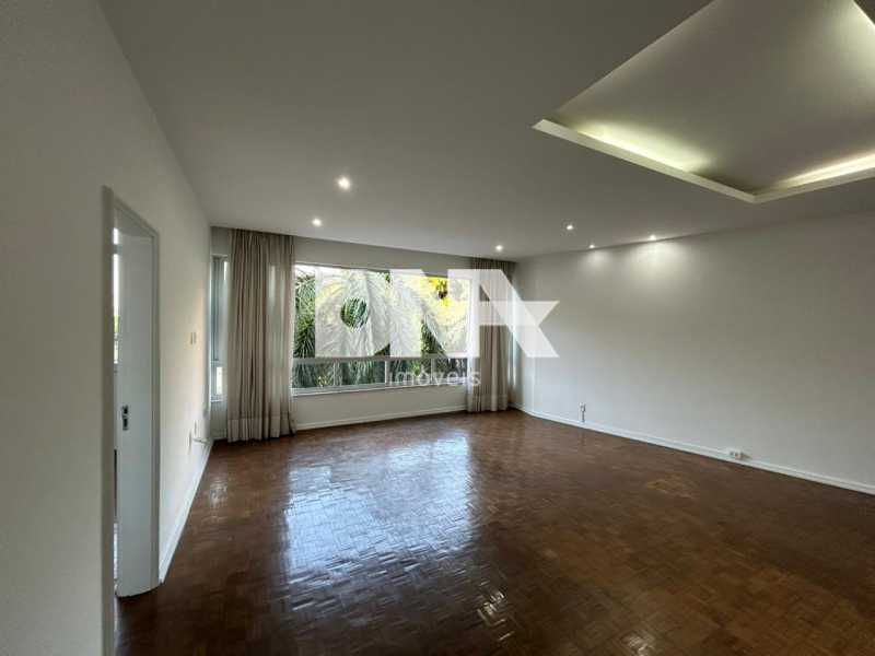 WhatsApp Image 2025-10-06 at 1 - 4