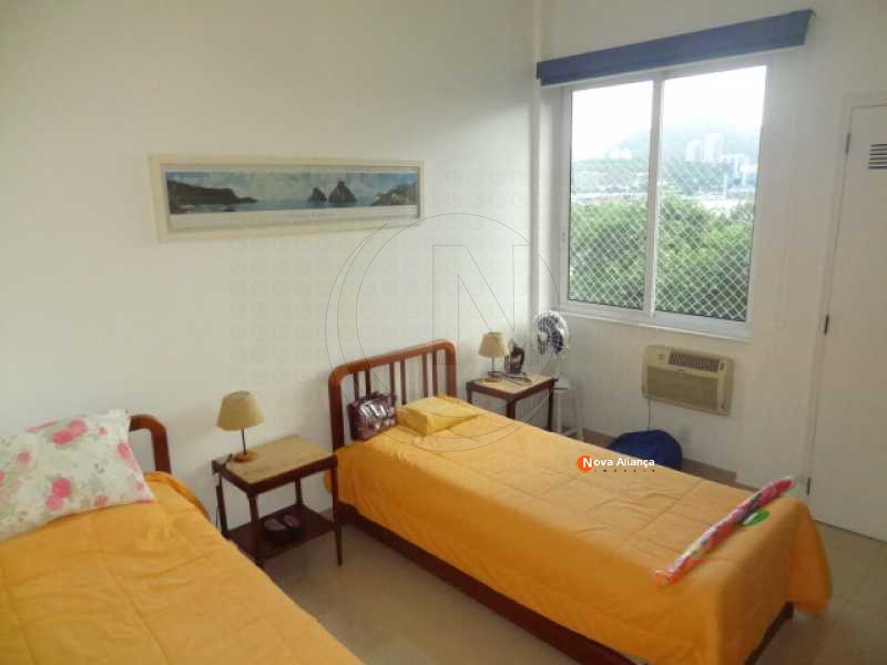DSC06852 - 9