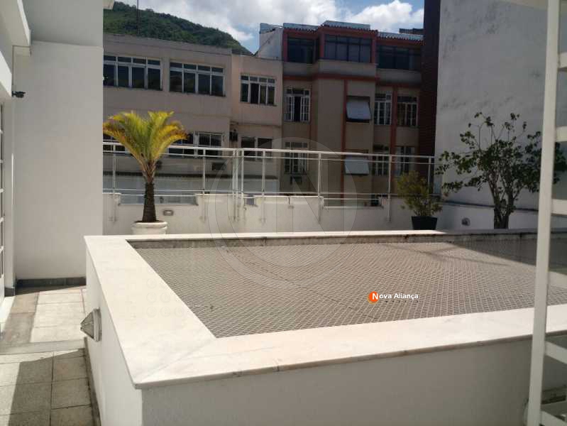 Área de acesso a piscina - 23