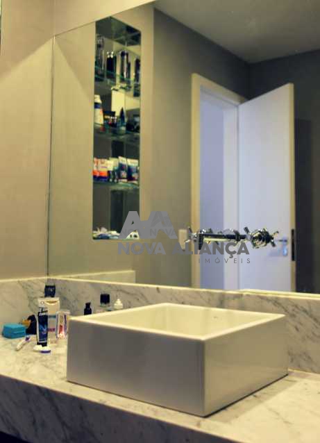 2nd Bathroom 1 - 18