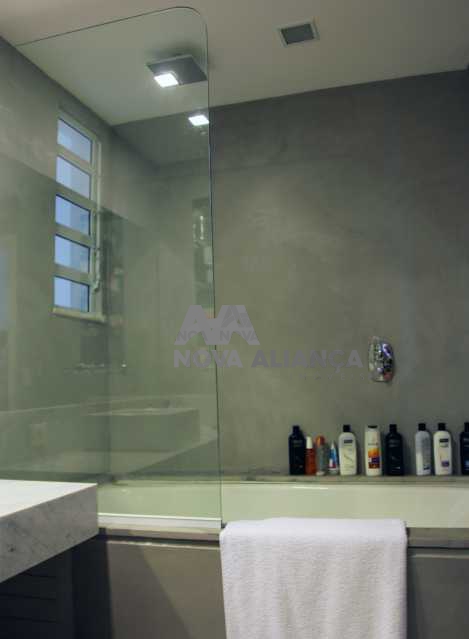 2nd Bathroom 2 - 17