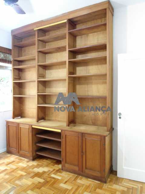 foto 12_quarto estante - 12