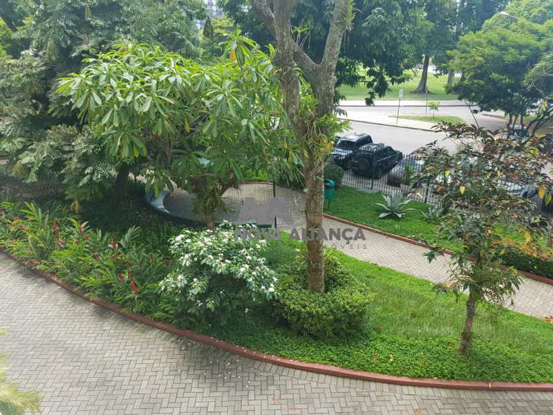 JARDIM DO PRÉDIO 2. - 25