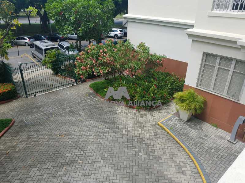 JARDIM DO PRÉDIO. - 26
