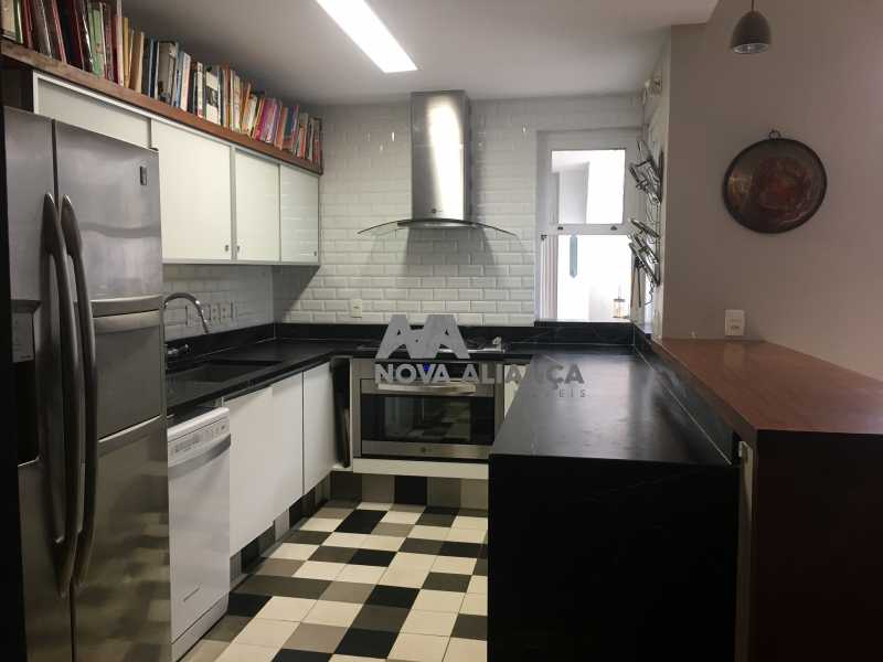 1 FloKitchen 2 - 8