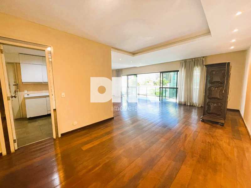 WhatsApp Image 2024-10-31 at 1 - 3