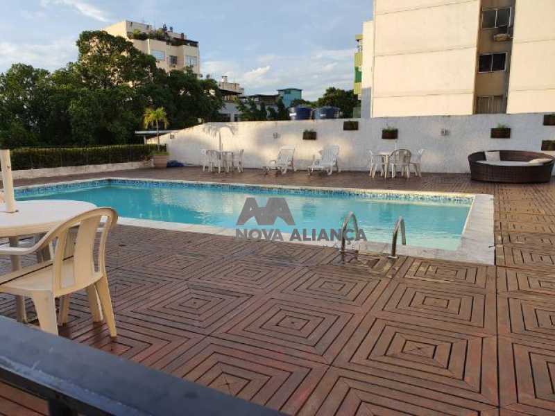 piscina. - 14