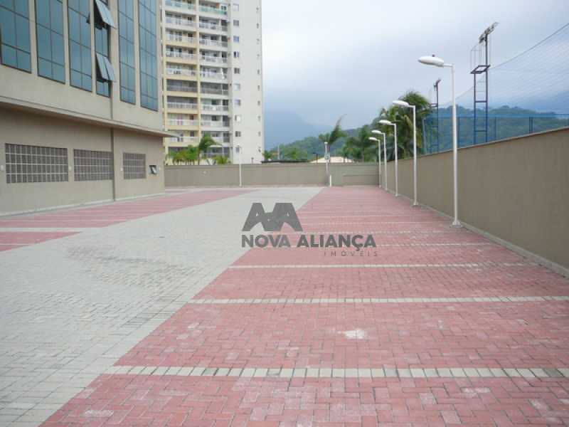 estacionamento fundos - 8
