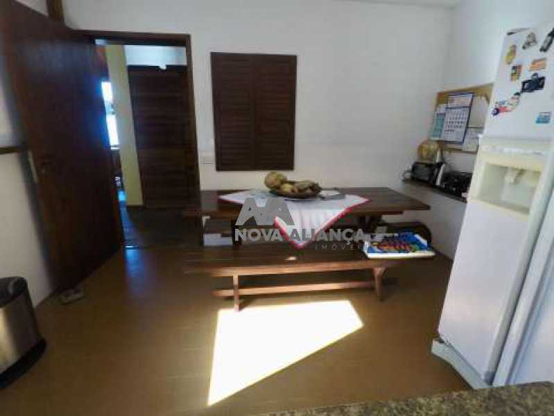 438d823eacb15bed8baf6f1df7eb57 - 12