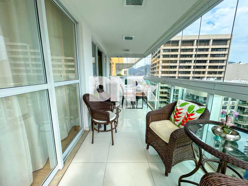 9605dfa5-16b2-465b-aaf1-c2ab6b - 14