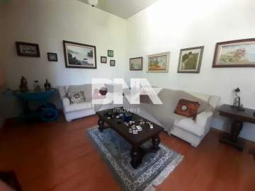 3 QUARTOS COM VAGA NA AFONSO PENA - PORTEIRA FECHADA - NTAP31741
