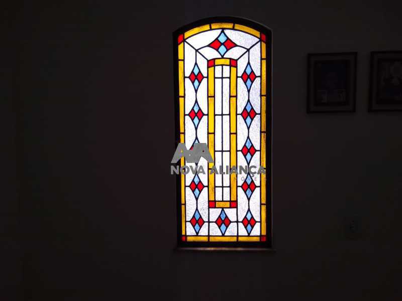 Segunda sala vitral - 17
