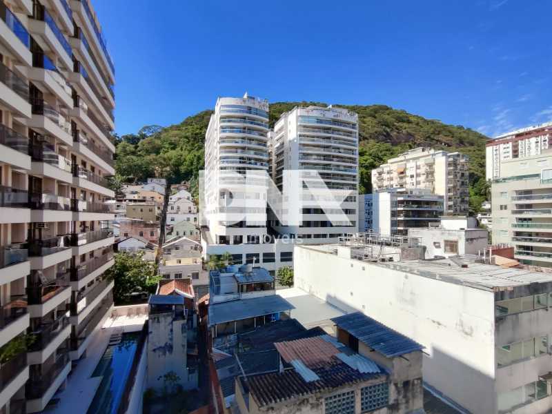 2025021508414435 - 9