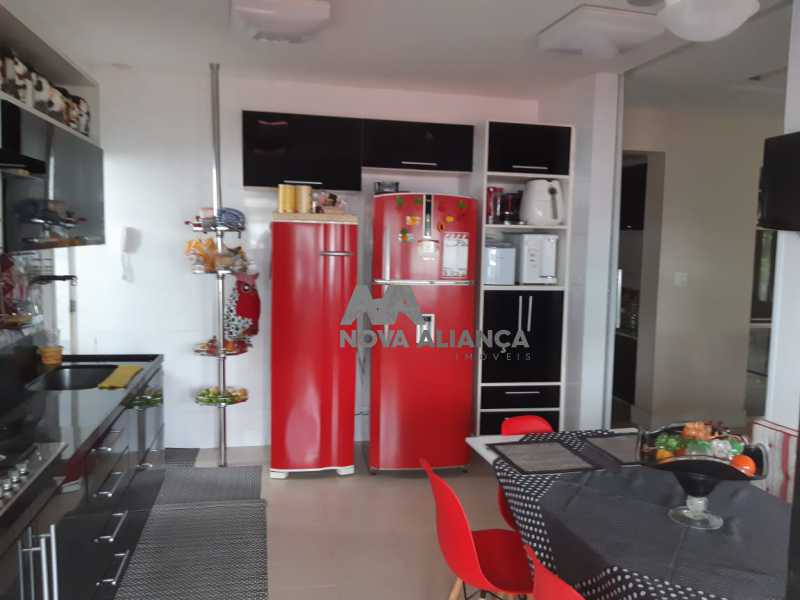 6ee82db5-9425-4493-8cfa-277351 - 11