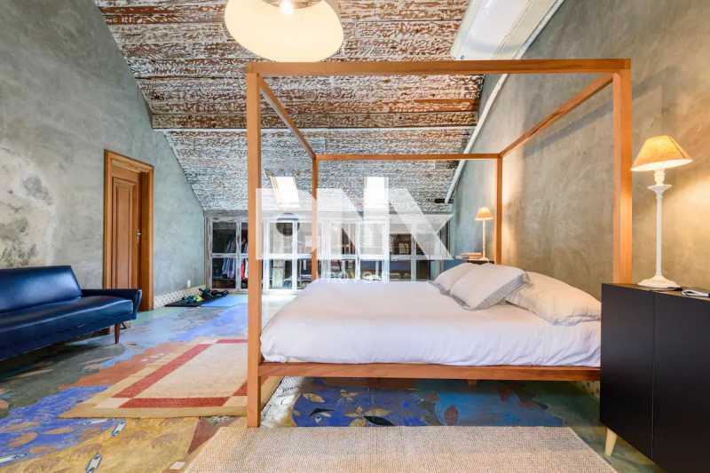Quarto - 18