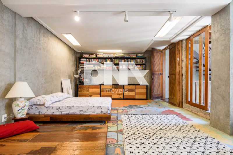 Quarto - 20