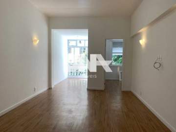 Oportunidade - Apartamento à venda Avenida Nossa Senhora de Copacabana, Copacabana, Rio de Janeiro - R$ 1.100.000 - NCAP32012 Oportunidade - Apartamento à venda Avenida Nossa Senhora de Copacabana, Copacabana, Rio de Janeiro - R$ 1.100.000 - NCAP32012