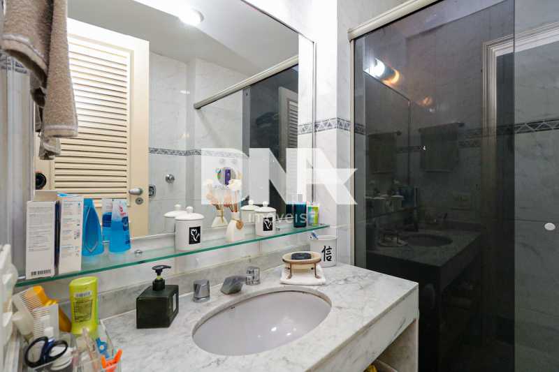 7CA6E750-3AAB-48BA-8A6D-9296C1 - 7