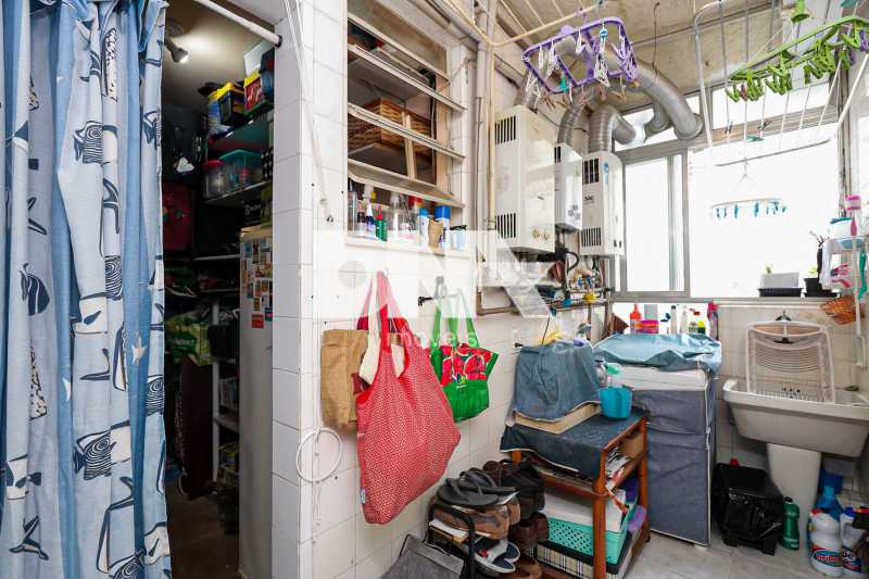 9153EC86-1209-4E7D-9077-C3AC74 - 23