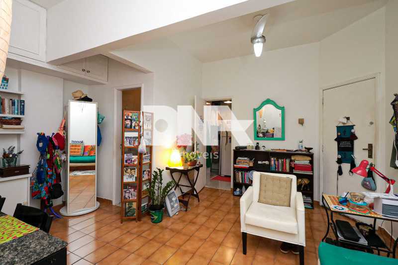 E84050CA-CDFA-4A73-A6D8-5AAB96 - 2