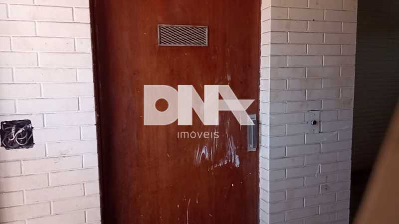 Porta elevador - 9