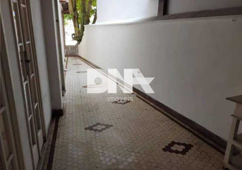 Urca Casa de rua triplex 550m² - 26