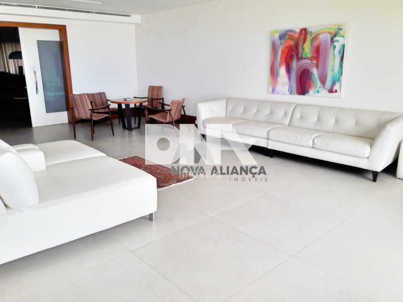 43786_G1543957067 - 8