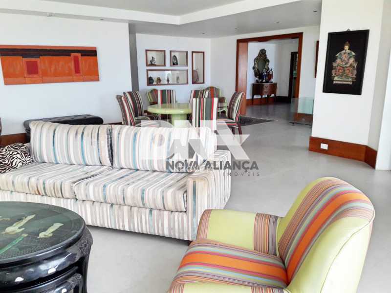 43786_G1543957080 - 13