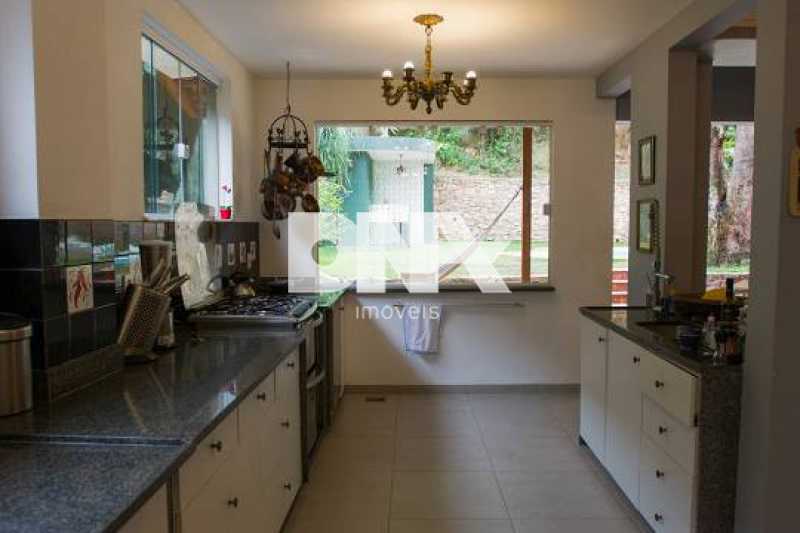casa-com-6-quartos-a-venda-540 - 19