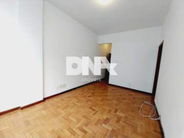 Ótima localização - 2 Quartos colado na praça Saens Pena!! - NTAP23094