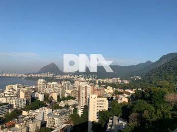 COBERTURA LINEAR COM SALÃO DE FESTAS EXCLUSIVO VISTA CINEMATOGRÁFICA - NBCO40191
