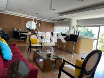 Apartamento Aconchegante de 4 Quartos em Localização Privilegiada. - NBAP40952