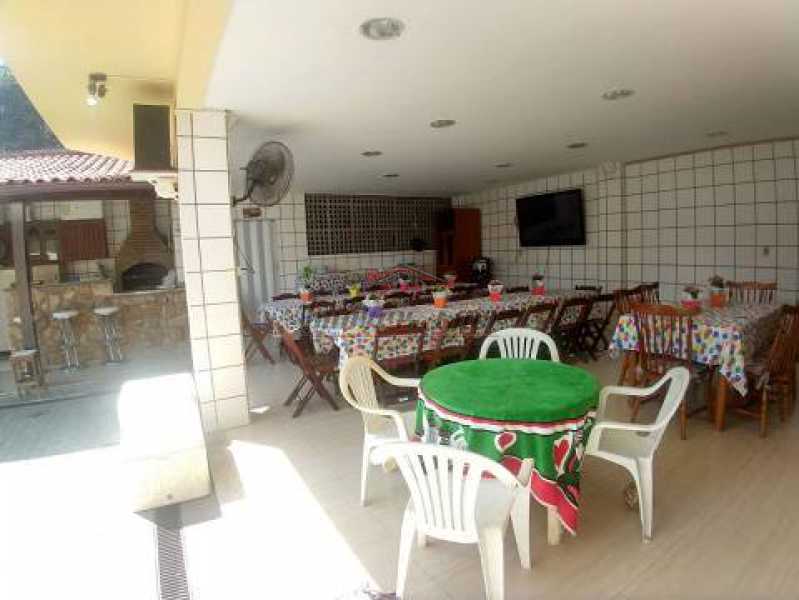 casa-com-6-quartos-a-venda-493 - 20