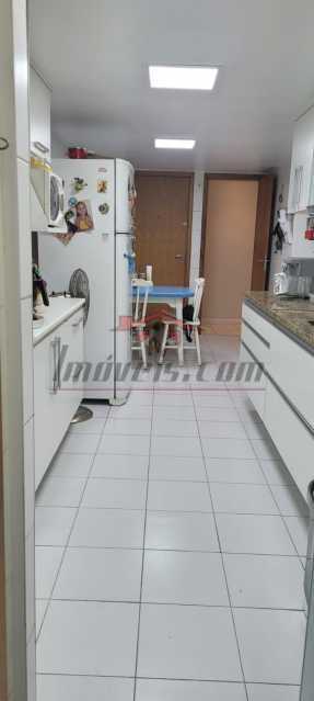 Conheça 1 5. do imóvel - Apartamento 4 quartos à venda Freguesia (Jacarepaguá), Rio de Janeiro - R$ 850.000 - PEAP40137 - 5 1 5. - 5