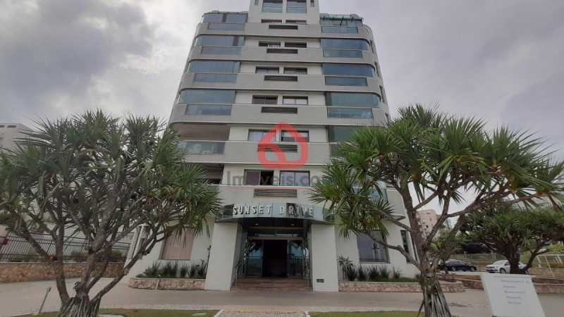 fachada - 12