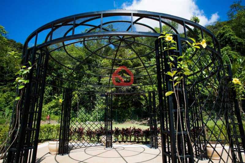 gazebo. - 28