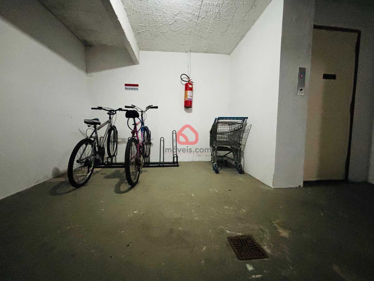 bicicletário. - 24