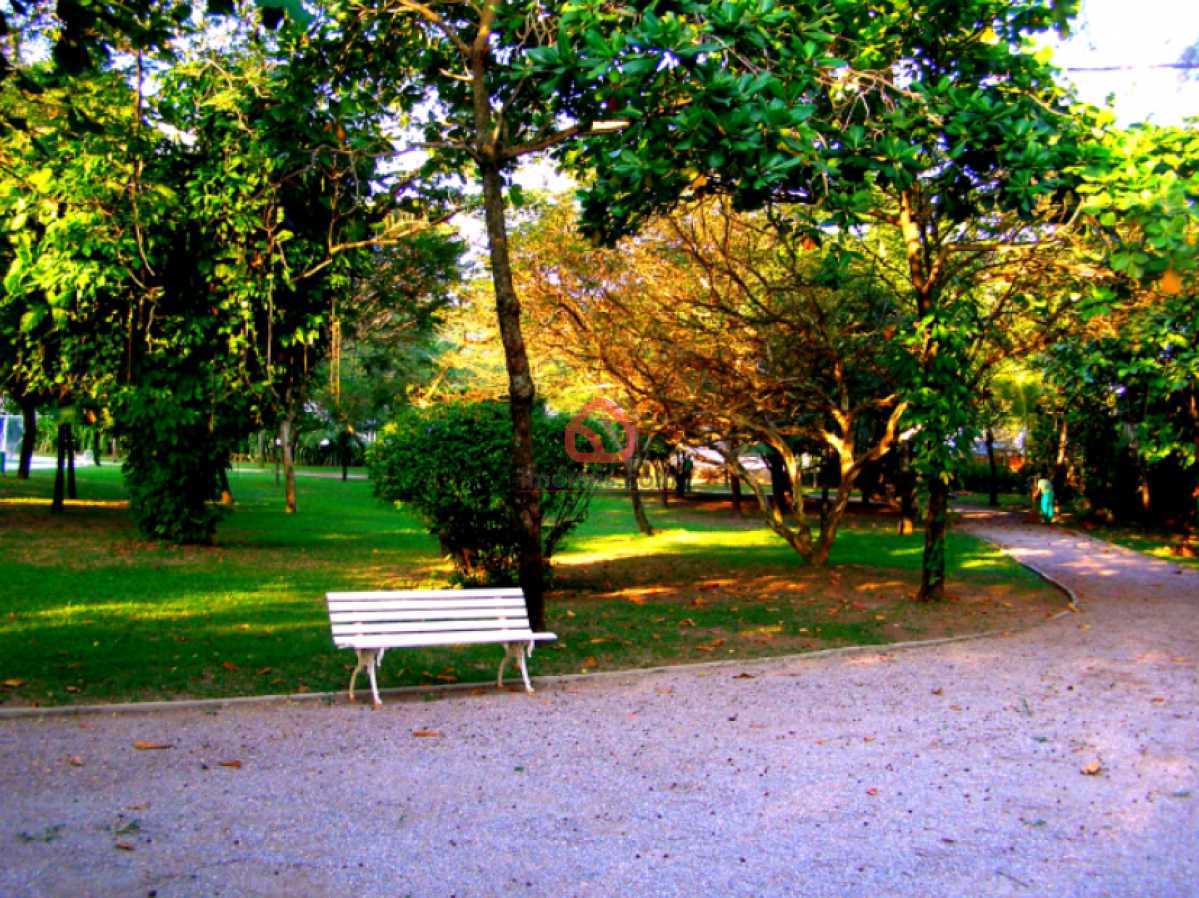 bosque. - 28