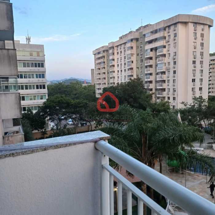 e2336409-29d3-4ff5-a7d4-b08d6e - 2