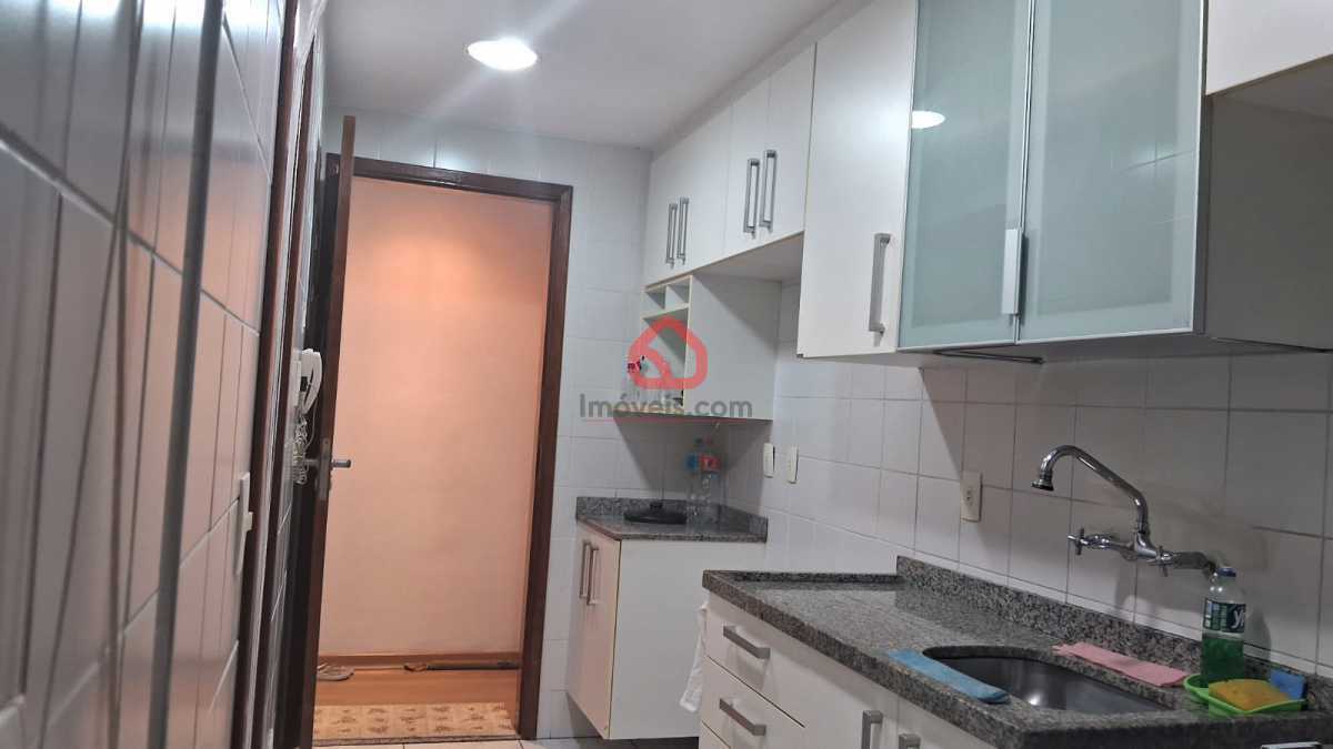 e25e8d05-1e05-49aa-8390-e0757f - 16