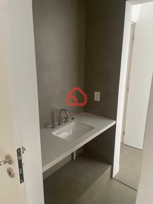 WhatsApp Image 2025-09-15 at 1 - 18