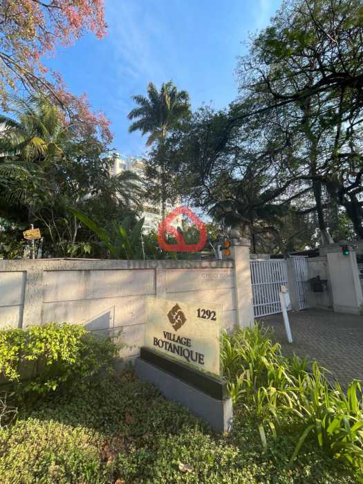 63dedae4-8ad3-47ad-9ade-3d1e77 - 1