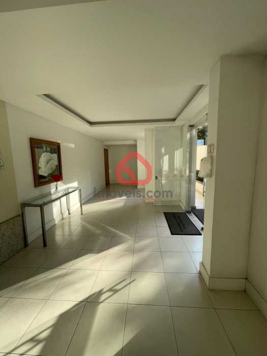 b8a07fac-0b5b-41b7-b7cf-fb61e1 - 18