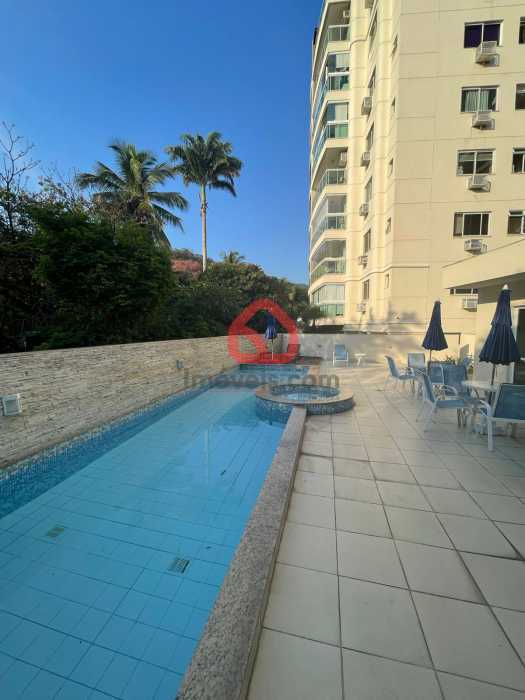 e2d0a322-59af-48bd-985a-0dc769 - 24