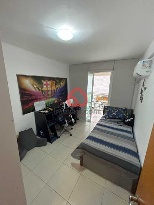 2f4305f9-b47f-4891-8741-517f51 - 7