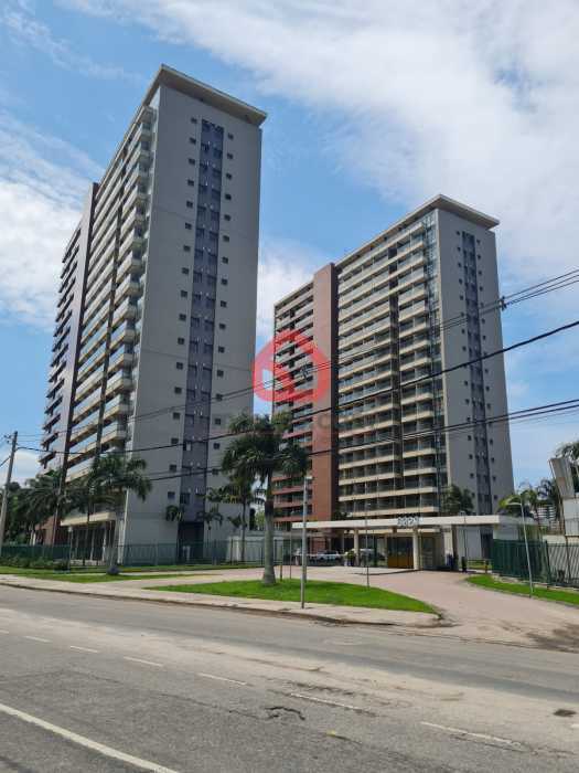 Conheça facchada 2 do imóvel - Flat mobiliado com 2 quartos próximo ao Rio Centro - BTFL20002 - 17 facchada 2 - 17